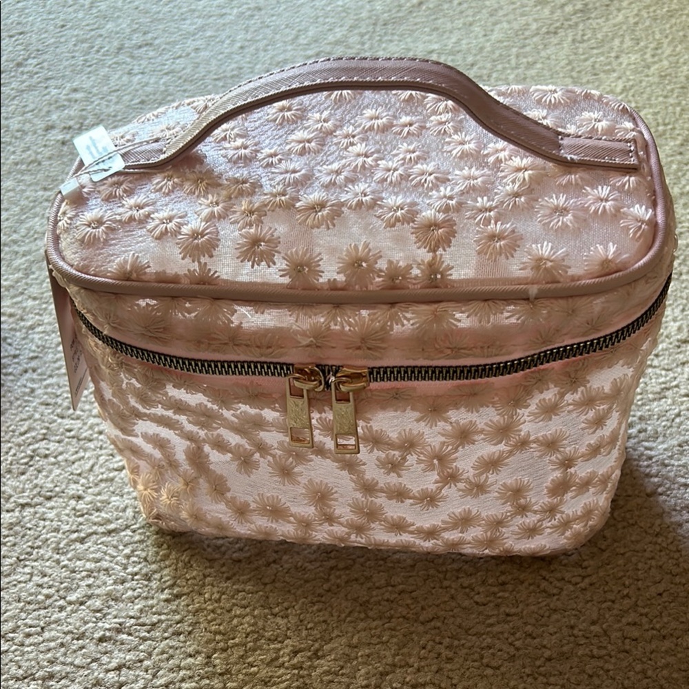 NWT, Elegant Pink Floral Women Cosmetic Bag
